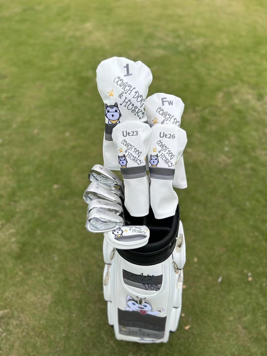 Happy dog ​​cartoon image golf - Golf Equipment Images ulasan dan harga